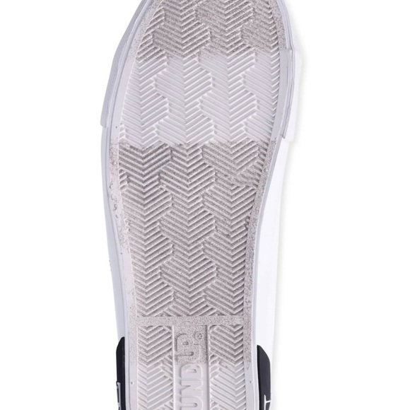 Disney Minnie Mouse Women's Low-top Court Sneakers. NWT - Picture 5 of 7